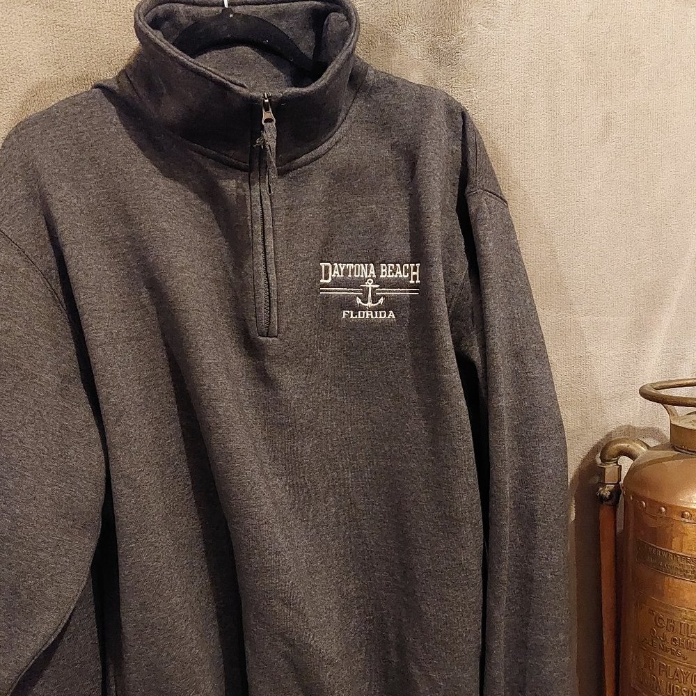 Daytona Beach EXIST Sweatshirt NWT XL